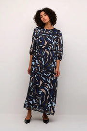 Kaffe Curve KCMarga Blue Grey Abstract Graphic Maxi Dress – Round Neck Tie Waist 3/4 Puff Sleeves | Women
